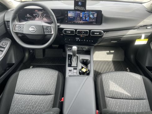 New 2026 Nissan Sentra SV w/ SV Convenience Package FWD image 2
