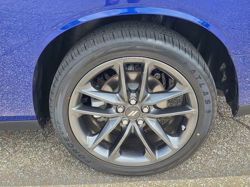 Used 2022 Dodge Challenger GT w/ Blacktop Package AWD/4WD image 37
