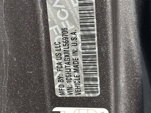 Used 2021 Jeep Gladiator Sport w/ Trailer Tow Package image 32