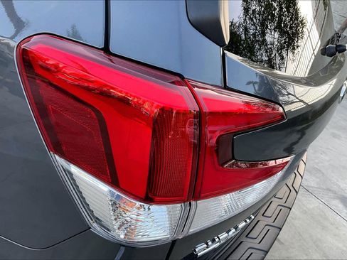 Used 2023 Subaru Forester Limited image 27