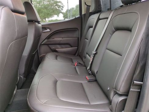 Used 2019 Chevrolet Colorado ZR2 w/ ZR2 Midnight Special Edition image 14