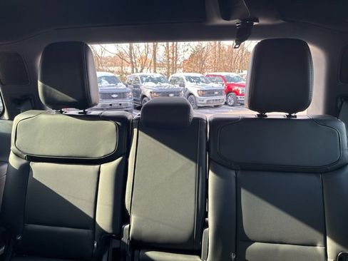 New 2026 Ford Expedition Platinum image 22