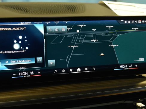 New 2026 BMW X5 xDrive50e w/ Executive Package image 10