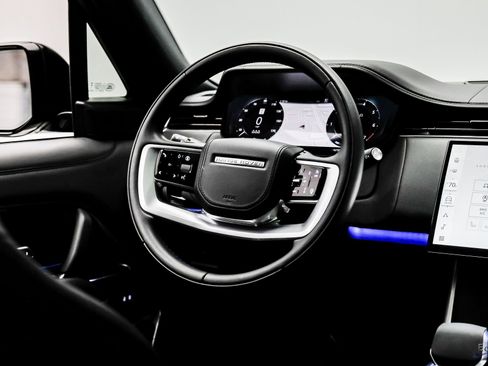 Used 2024 Land Rover Range Rover SE image 40