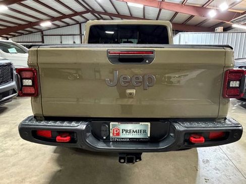 Used 2020 Jeep Gladiator Rubicon image 7