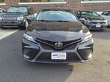 Used 2018 Toyota Camry SE image 2