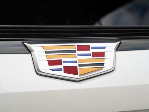 Used 2023 Cadillac Escalade V AWD/4WD image 19