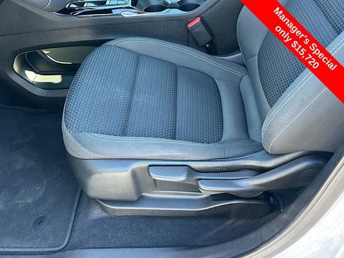 Used 2023 Chevrolet Bolt EUV LT w/ Driver Confidence Package image 12