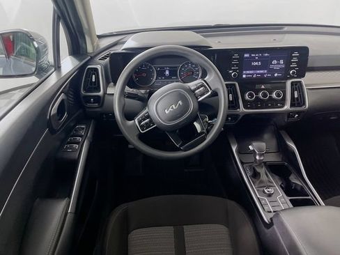 Used 2023 Kia Sorento LX FWD image 21