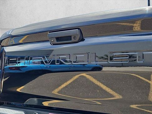 Used 2023 Chevrolet Colorado LT w/ LT Convenience Package II AWD/4WD image 30