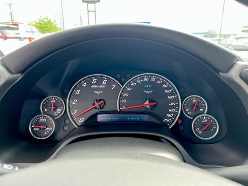 Used 2007 Chevrolet Corvette Convertible w/ Preferred Equipment Group RWD image 11
