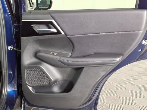Used 2024 Mitsubishi Outlander SE AWD/4WD image 9