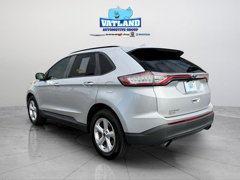 Used 2015 Ford Edge SE image 3