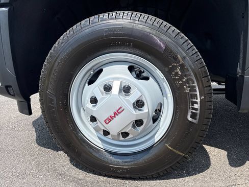 New 2026 GMC Sierra 3500 Pro AWD/4WD image 34