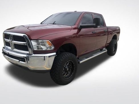 Used 2018 RAM 2500 Tradesman w/ Chrome Appearance Group AWD/4WD image 4