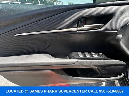 Used 2025 Toyota Camry SE w/ Convenience Package FWD image 18
