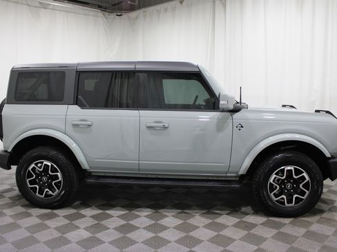 Used 2024 Ford Bronco Outer Banks AWD/4WD image 31
