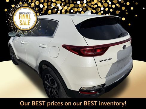 Certified 2022 Kia Sportage LX image 3