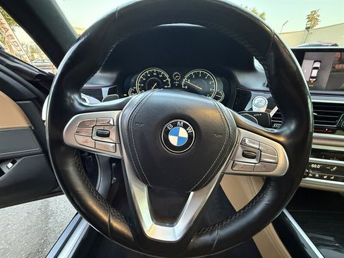 Used 2017 BMW 740i RWD image 25
