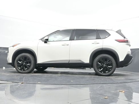 Used 2023 Nissan Rogue SV image 48