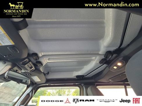 New 2026 Jeep Gladiator Mojave AWD/4WD image 9
