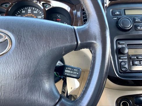 Used 2002 Toyota Highlander Limited FWD image 23