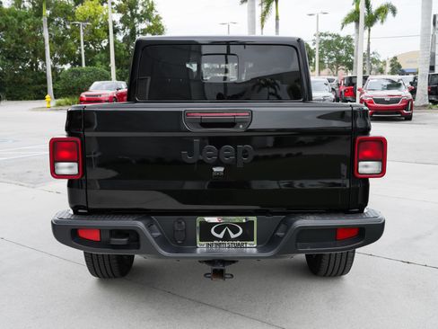 Used 2024 Jeep Gladiator Sport AWD/4WD image 26