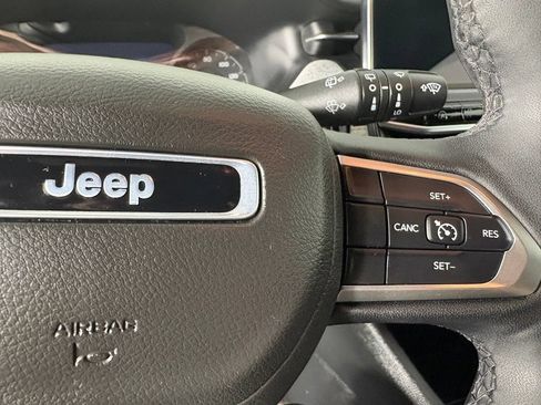 Used 2023 Jeep Compass Latitude AWD/4WD image 20