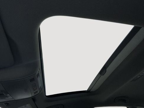 New 2025 Volkswagen Jetta SE image 12