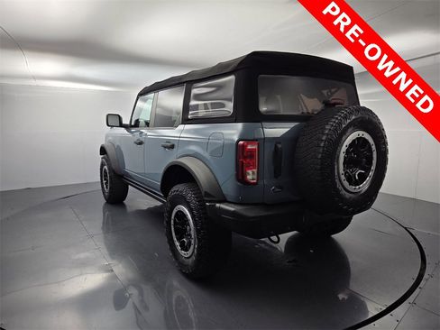 Used 2022 Ford Bronco Black Diamond w/ Sasquatch Package image 7