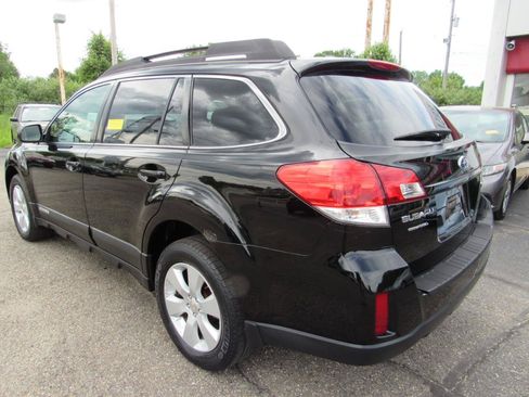 Used 2011 Subaru Outback 2.5i Premium AWD/4WD image 23
