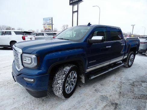 Used 2017 GMC Sierra 1500 Denali image 6