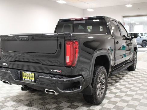 Used 2024 GMC Sierra 1500 AT4 w/ Technology Package image 8