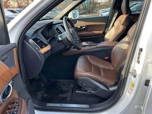 Certified 2023 Volvo XC90 B6 Plus w/ Protection Package Premier image 8