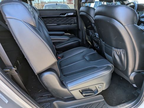 Used 2022 Hyundai Palisade Calligraphy w/ Winter Package image 30