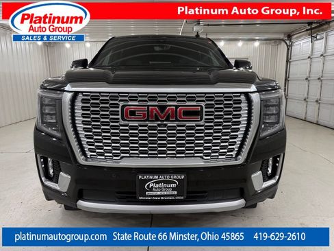 Used 2021 GMC Yukon Denali w/ Denali Premium Package AWD/4WD image 8