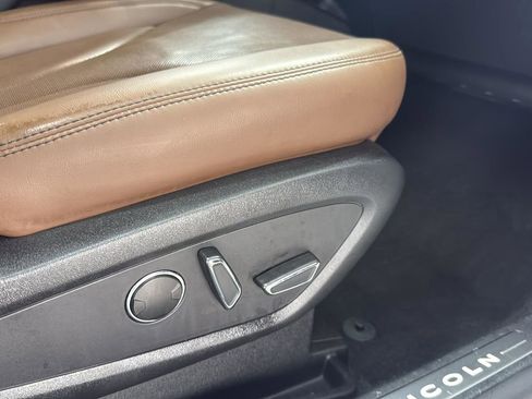 Used 2022 Lincoln Nautilus Reserve w/ Equipment Group 201A image 25