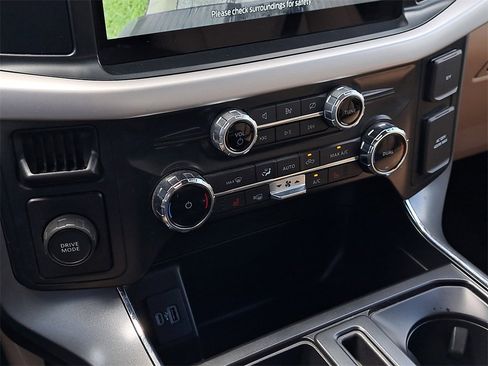 Used 2022 Ford F150 XLT w/ Equipment Group 302A High image 31