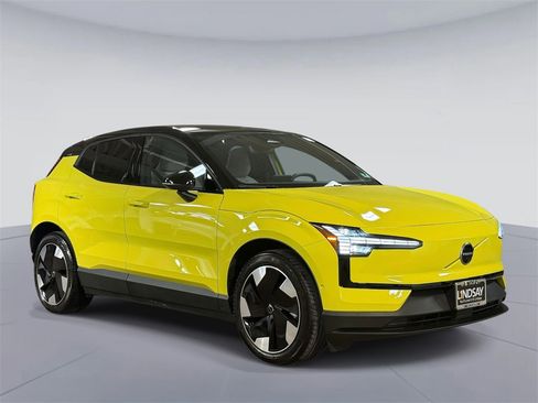 Used 2025 Volvo EX30 Ultra image 9