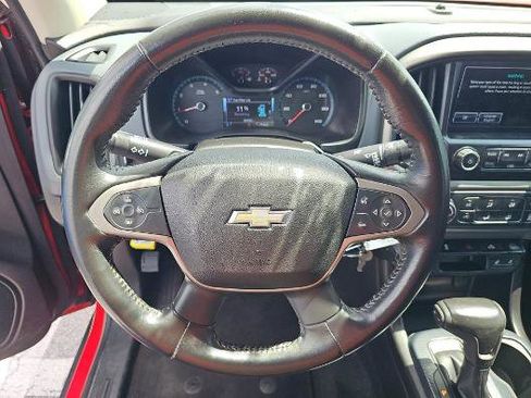 Used 2017 Chevrolet Colorado Z71 AWD/4WD image 9