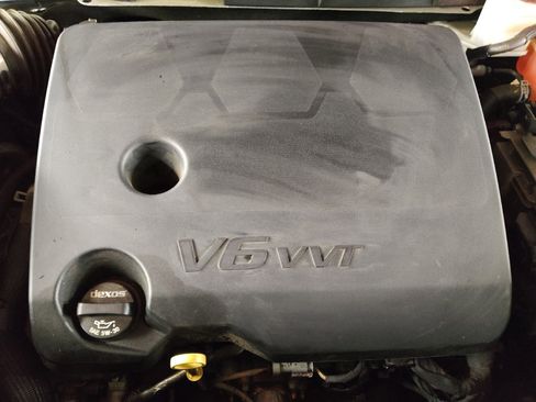 Used 2019 Chevrolet Traverse LS FWD image 30