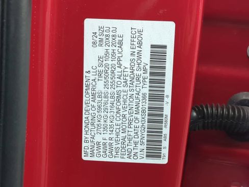 Used 2025 Honda Pilot Sport image 36
