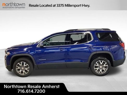 Used 2023 GMC Acadia SLE w/ Driver Convenience Package FWD image 2
