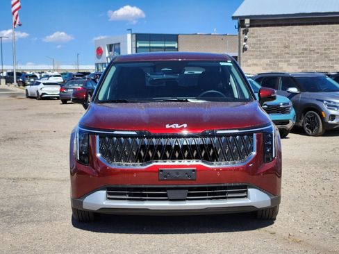 New 2026 Kia Carnival FWD image 5