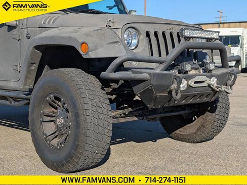 Used 2015 Jeep Wrangler Unlimited Sport AWD/4WD image 3