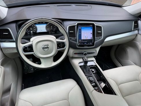 Used 2018 Volvo XC90 T5 Momentum w/ Convenience Package AWD/4WD image 26