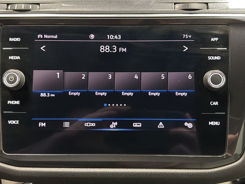 Used 2022 Volkswagen Tiguan SE R-Line AWD/4WD image 15