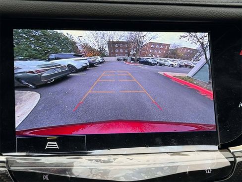 Used 2024 Cadillac XT6 Sport image 7