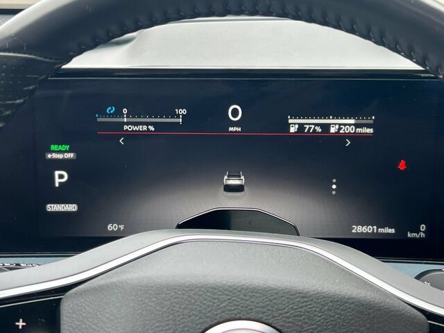 Used 2023 Nissan Ariya AWD/4WD image 31