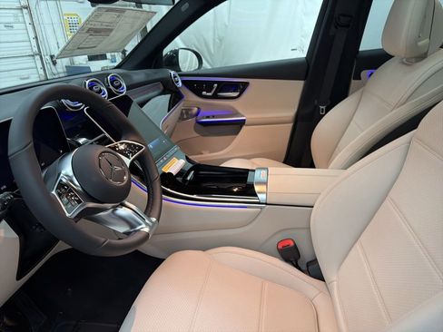 New 2026 Mercedes-Benz GLC 300 4MATIC image 14